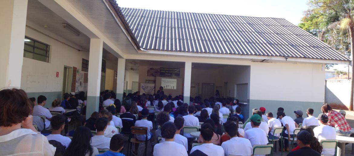 Ciclo de palestras FAP no Colégio José de Anchieta em Borrazópolis