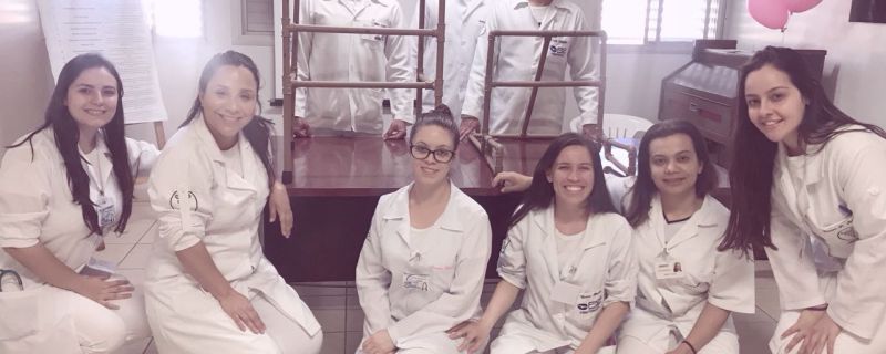 Cadeira de Sedestação – Curso de Fisioterapia da Faculdade de Apucarana – FAP