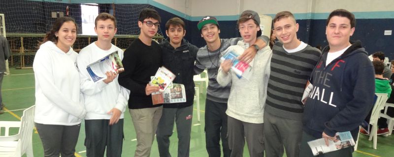 Mostra de Profissões no Colégio Platão de Apucarana