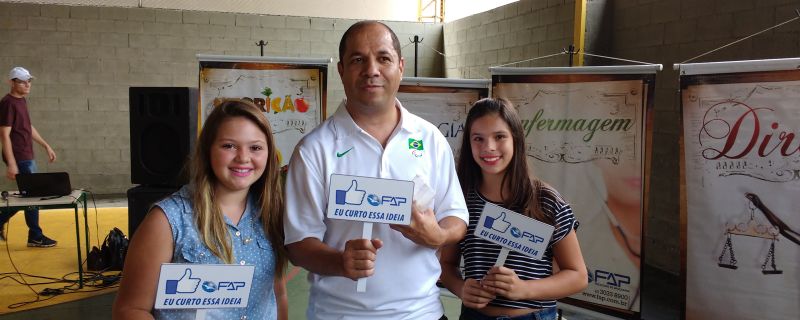 Campanha da FAP agita colégio ganhador da Promoção “Curtir e Compartilhar Vestibular FAP”
